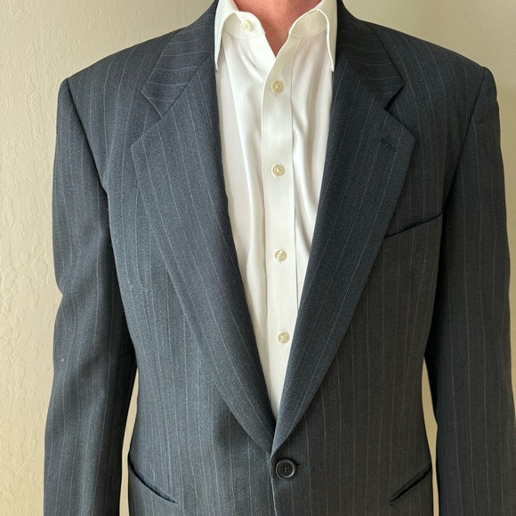 GIORGIO ARMANI Le Collezioni 2 Button Pinstripe Blazer Sport Coat New Wool Gray - Picture 11 of 16
